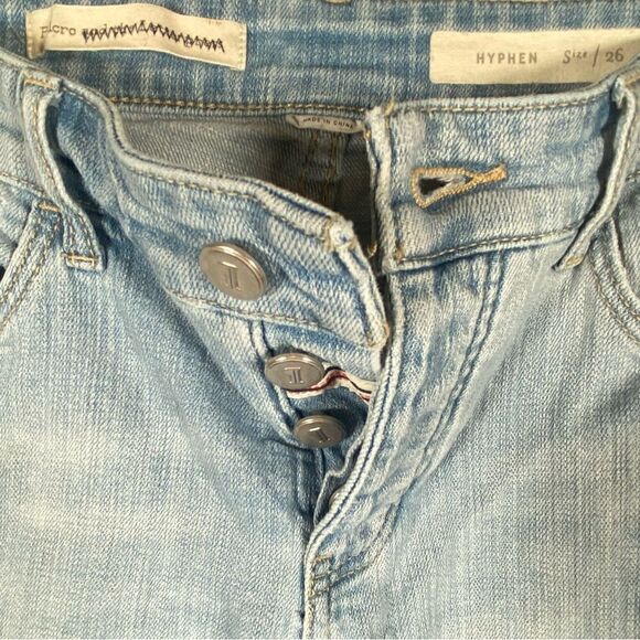 Pilcro and the Letterpress Anthro Hyphen Cropped Patch Distressed Jeans SZ 26 - Picture 7 of 9